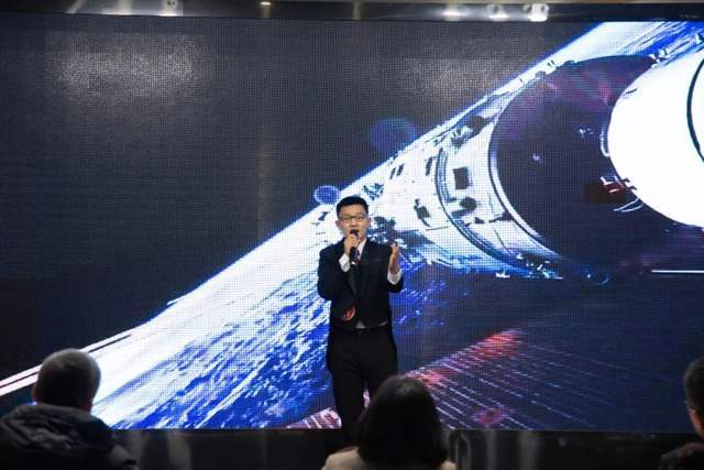 演讲稿午读演讲稿高中江Z6尊龙凯时官方网站苏省海安市城南实验中学崔梓楠获读书节演